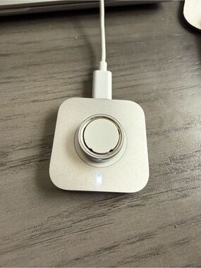 Oura Silver White Charging Dock